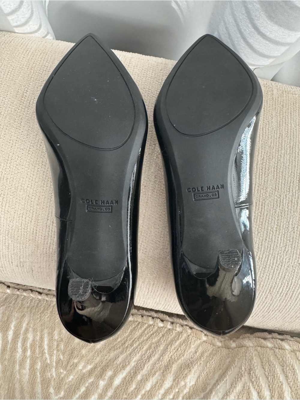 Cole Haan Grand OS Womens 8 Black Patent Pointed Toe Stiletto Pumps Heels - Picture 6 of 9